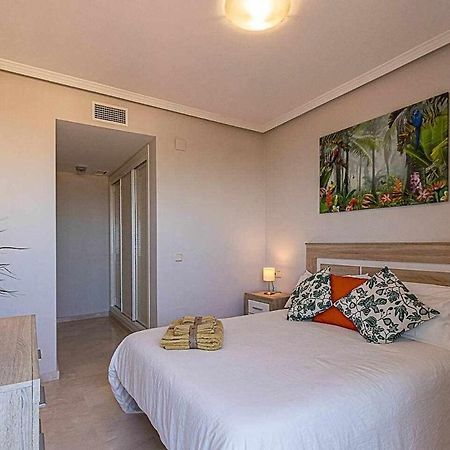 797 Holiday Rentals - Moderno Piso Para 5 Con Hermosas Vistas Benalmadena Luaran gambar