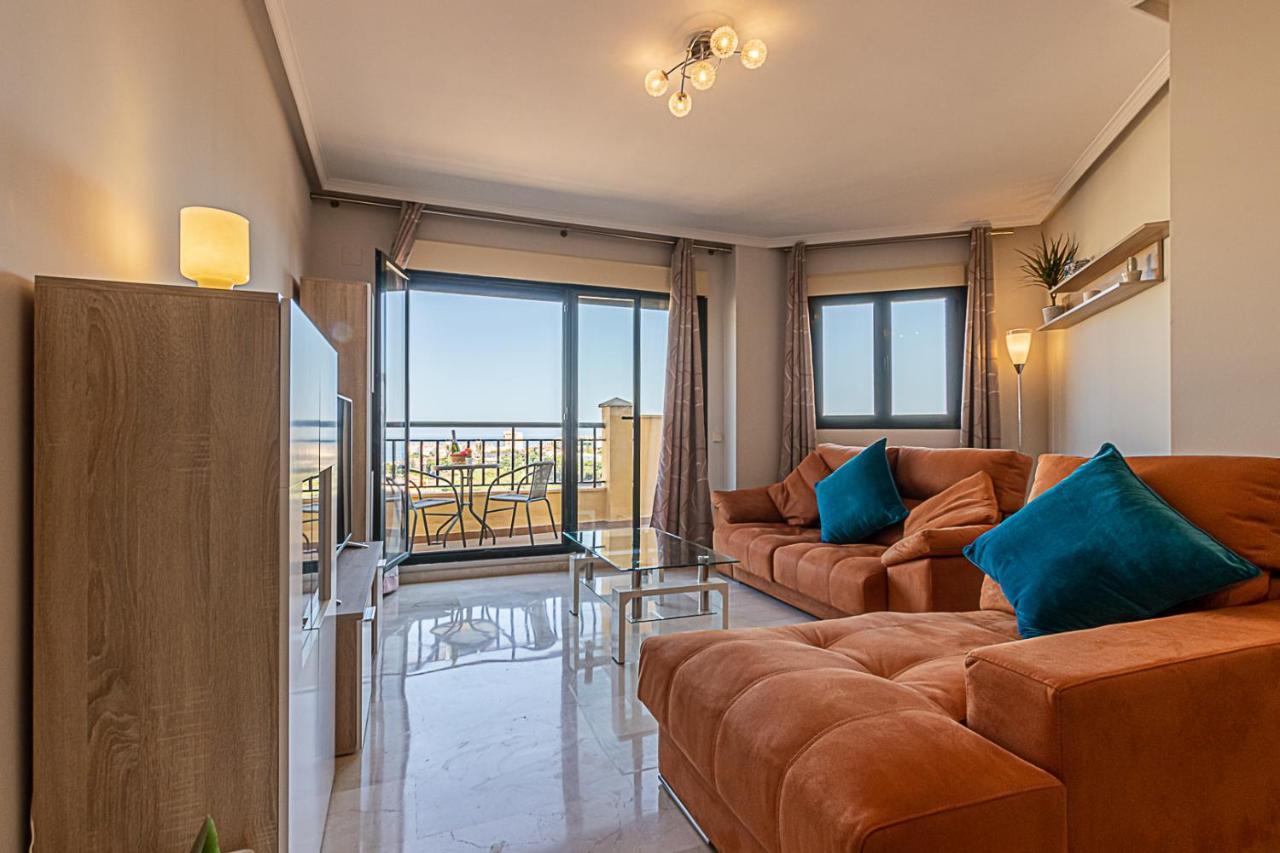797 Holiday Rentals - Moderno Piso Para 5 Con Hermosas Vistas Benalmadena Luaran gambar