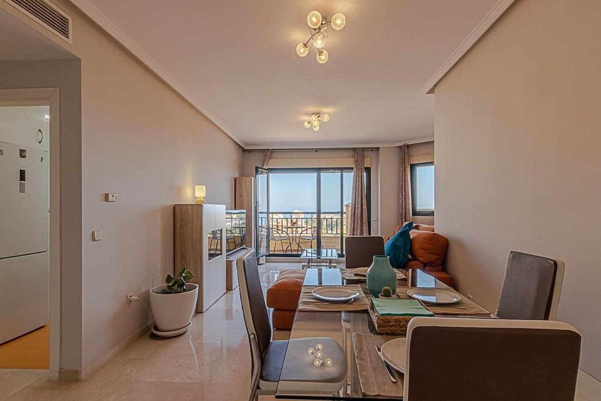 797 Holiday Rentals - Moderno Piso Para 5 Con Hermosas Vistas Benalmadena Luaran gambar
