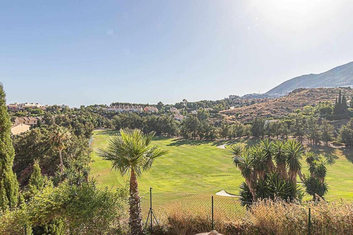 797 Holiday Rentals - Moderno Piso Para 5 Con Hermosas Vistas Benalmadena Luaran gambar
